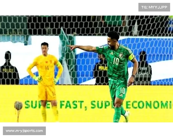 争议红牌改变战局,十人应战球队憾负